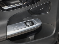 奔驰C级 2024款 改款 C 260 L 运动版