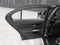 奔驰C级 2024款 改款 C 260 L 运动版