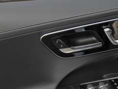 奔驰C级 2024款 改款 C 260 L 运动版