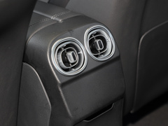 奔驰C级 2024款 改款 C 260 L 运动版