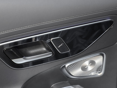 奔驰C级 2024款 改款 C 260 L 皓夜运动版