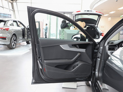 奥迪A4(进口) 2024款 Avant 40 TFSI 时尚运动型