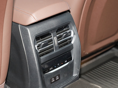 宝马i3 2024款 eDrive 35 L