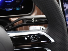 奔驰EQE SUV 2024款 350 4MATIC 豪华版