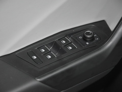 T-ROC探歌 2024款 300TSI DSG两驱辰光版