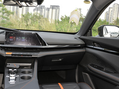 长安UNI-V 2024款 1.5T 尊贵型