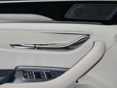 宋PLUS新能源 2024款 荣耀版 EV 520km 豪华型