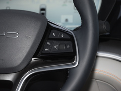 宋PLUS新能源 2024款 荣耀版 EV 520km 旗舰型
