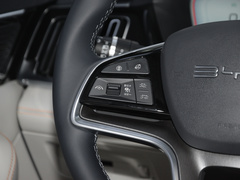 宋PLUS新能源 2024款 荣耀版 EV 520km 旗舰型