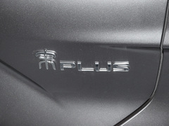 宋PLUS新能源 2024款 荣耀版 EV 520km 旗舰型