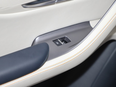宋PLUS新能源 2024款 荣耀版 EV 520km 旗舰型