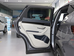 宋PLUS新能源 2024款 荣耀版 EV 520km 旗舰型