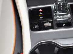 宋PLUS新能源 2024款 荣耀版 EV 520km 旗舰型