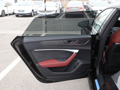 奥迪A7L 2024款 45 TFSI quattro 黑武士版