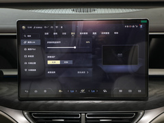 腾势D9 2024款 EV 600 四驱尊贵型