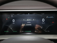 腾势D9 2024款 EV 600 四驱尊贵型