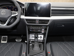 途观L 2024款 出众款 330TSI 自动两驱R-Line龙耀版