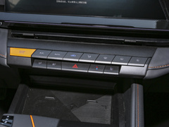 长安UNI-V 2024款 1.5T 智慧领航型