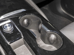 昂科威S 2024款 昂科威S  25T 炫黑风尚版