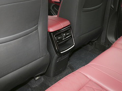 捷途X70 PLUS 2024款 冠军版 1.5T 手动冠军 5座