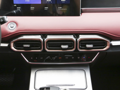 捷途X70 PLUS 2024款 冠军版 1.5T 手动冠军 7座