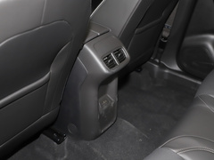 昂科威Plus 2024款 昂科威Plus 28T 四驱尊享版