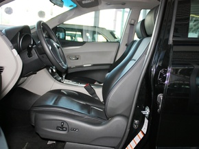 斯巴鲁  3.6L 自动 驾驶席座椅正视图