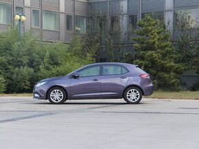 MG  1.5L 自动 车辆左正侧视角