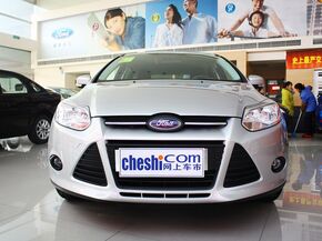 長安福特  兩廂 1.6L 自動 車頭正面視角