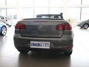 大众(进口) 1.4TSI 车辆正后方尾部视角