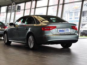 一汽奥迪  35TFSI 车辆左后45度视角