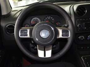 Jeep 2.0L CVT 方向盘整体