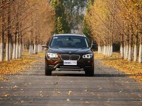 华晨宝马 sDrive18i 2.0L 车头正面视角