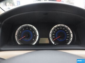 一汽豐田  1.6L 自動 方向盤后方儀表盤