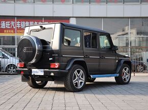 奔驰AMG  G65 6.0T 车辆右侧尾部视角