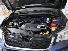 斯巴鲁  2.5L CVT 发动机主体特写