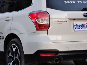 斯巴鲁  2.0T CVT 车辆左后大灯45度视角