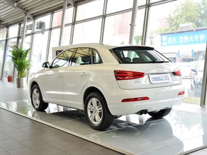 一汽奥迪  2.0T 车辆左后45度视角