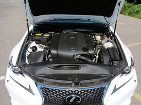 雷克萨斯  2.5L 自动 车辆发动机舱整体