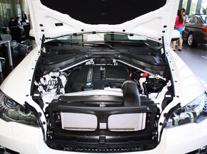 宝马(进口)  3.0T 发动机局部特写