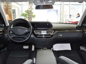 奔驰AMG S65L AMG 6.0T 中控台整体