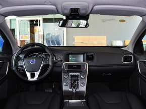 沃尔沃(进口)  改款 2.0T 自动 中控台整体