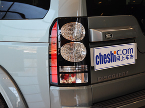 路虎  3.0 V6 SC 车辆左后大灯45度视角