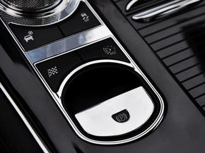 捷豹  2.0T 驻车制动器