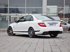 奔驰AMG  C63 AMG 车辆左后45度视角