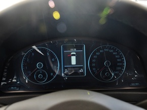 大众(进口)  2.0TSI 方向盘后方仪表盘
