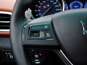 玛莎拉蒂  3.0T 自动 方向盘左侧