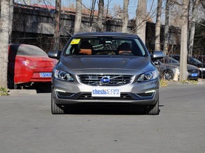 沃尔沃亚太  2.0T 车头正面视角