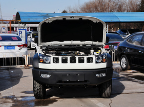 北京汽车  2.4L 手动 车辆发动机舱整体