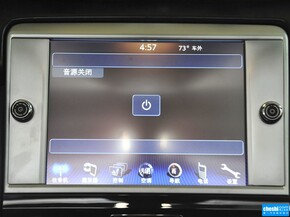 玛莎拉蒂  3.0T 中控仪表台上方